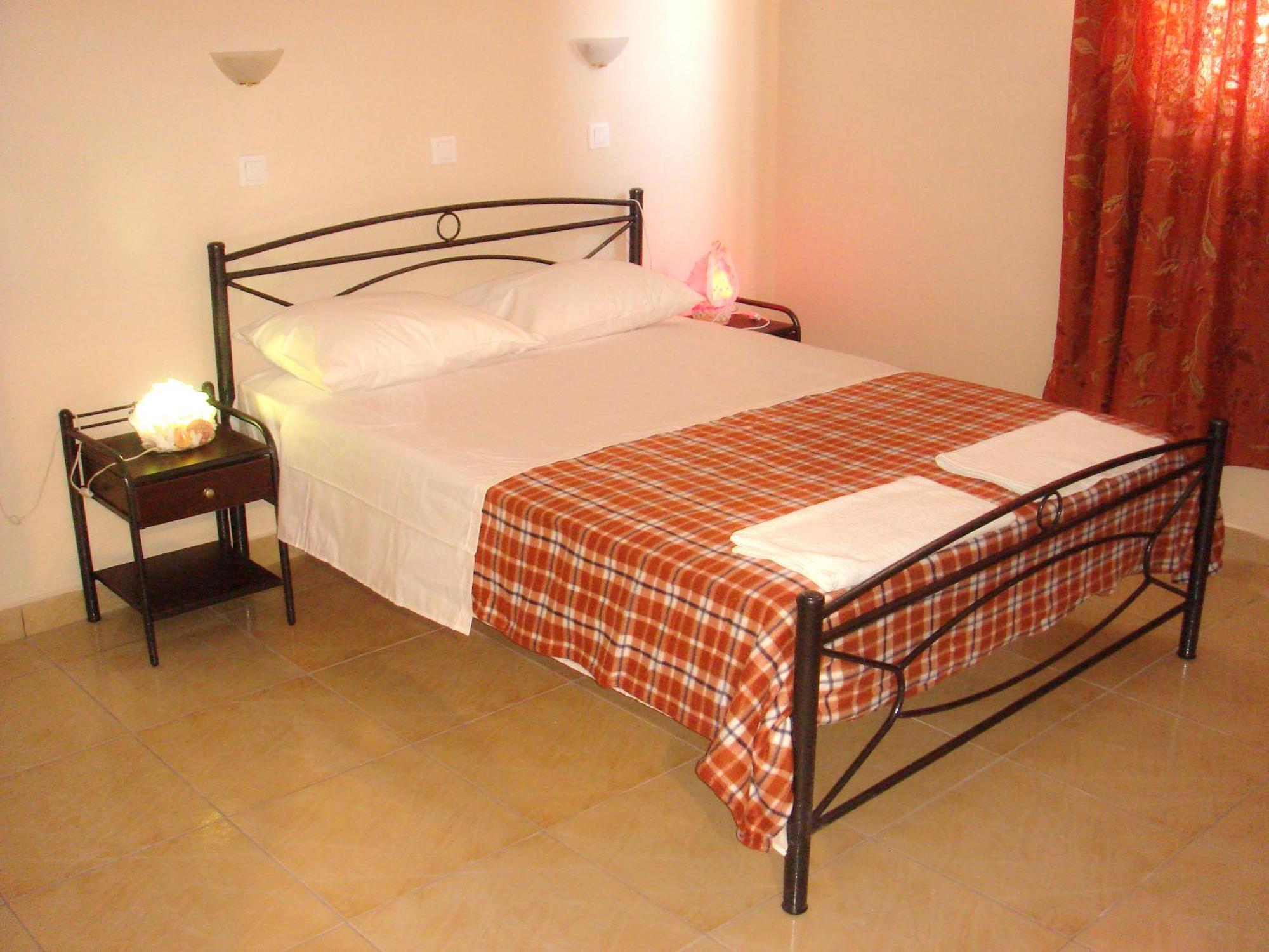 Diafánion Dorana Apartments & Trekking Hotel מראה חיצוני תמונה