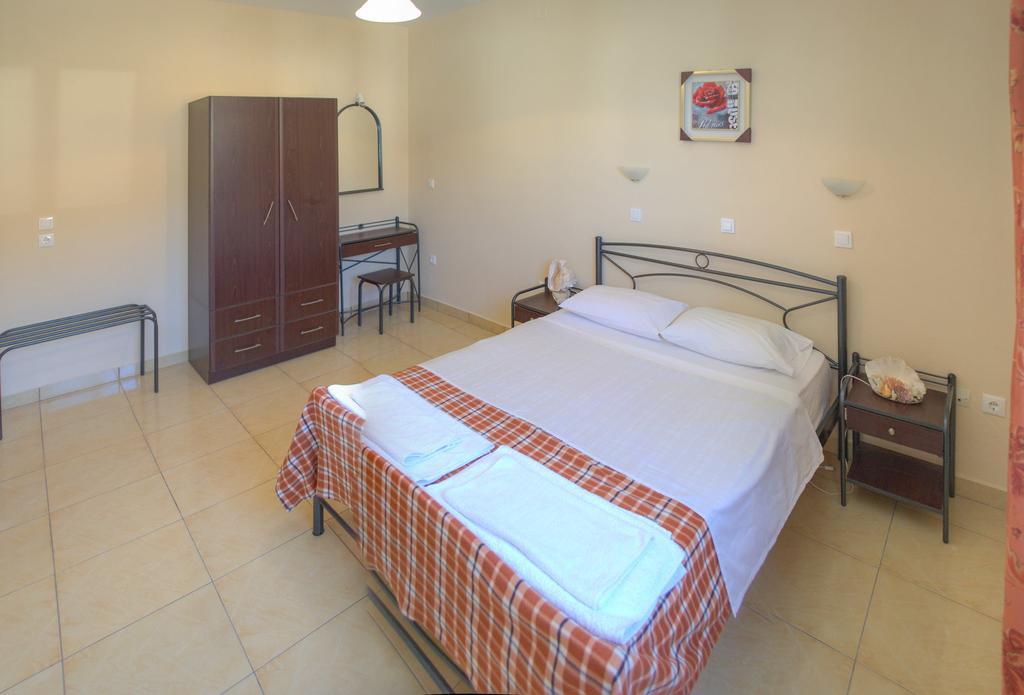 Diafánion Dorana Apartments & Trekking Hotel מראה חיצוני תמונה